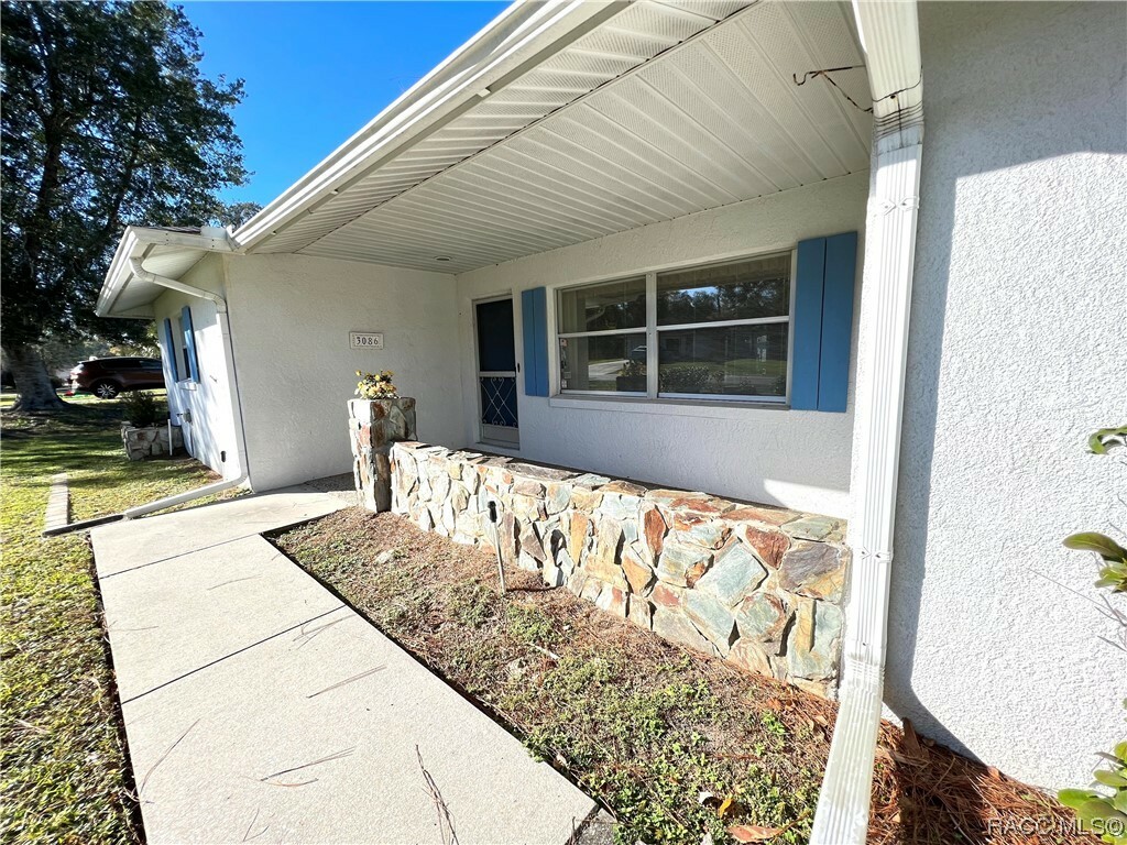 Property Photo:  3086 N Tamarisk Avenue  FL 34465 