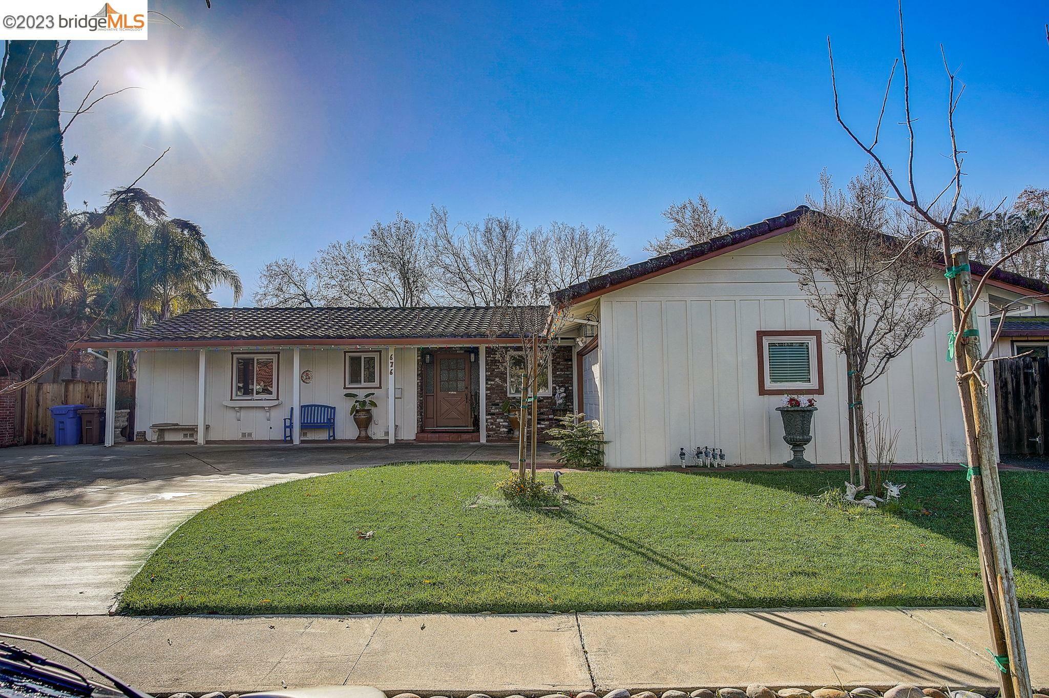 Property Photo:  676 Southwood  CA 94513 