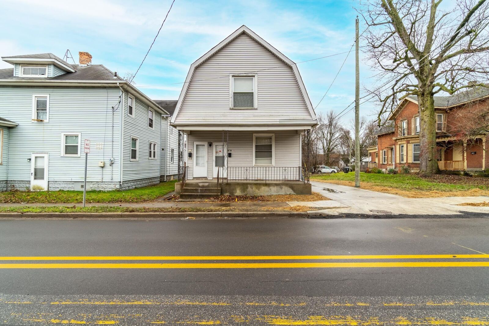 Property Photo:  707 W Creighton Avenue  IN 46807 