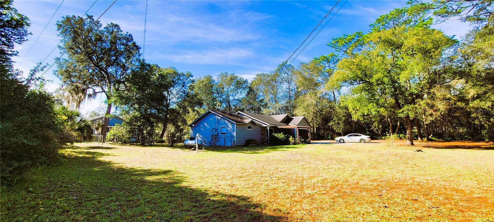 Property Photo:  1010 W Blue Springs Avenue  FL 32763 