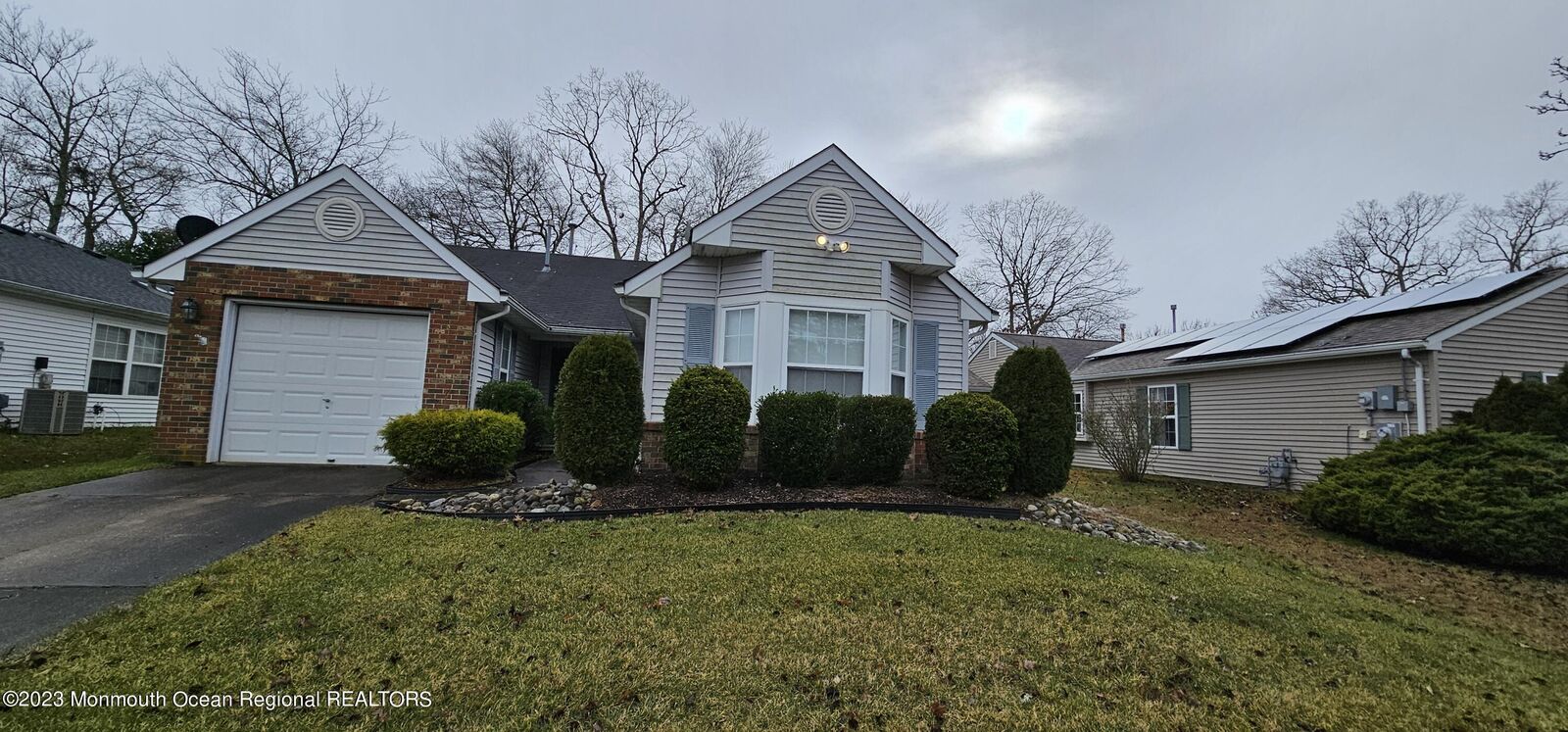 Property Photo:  126 Danbury Drive  NJ 08087 