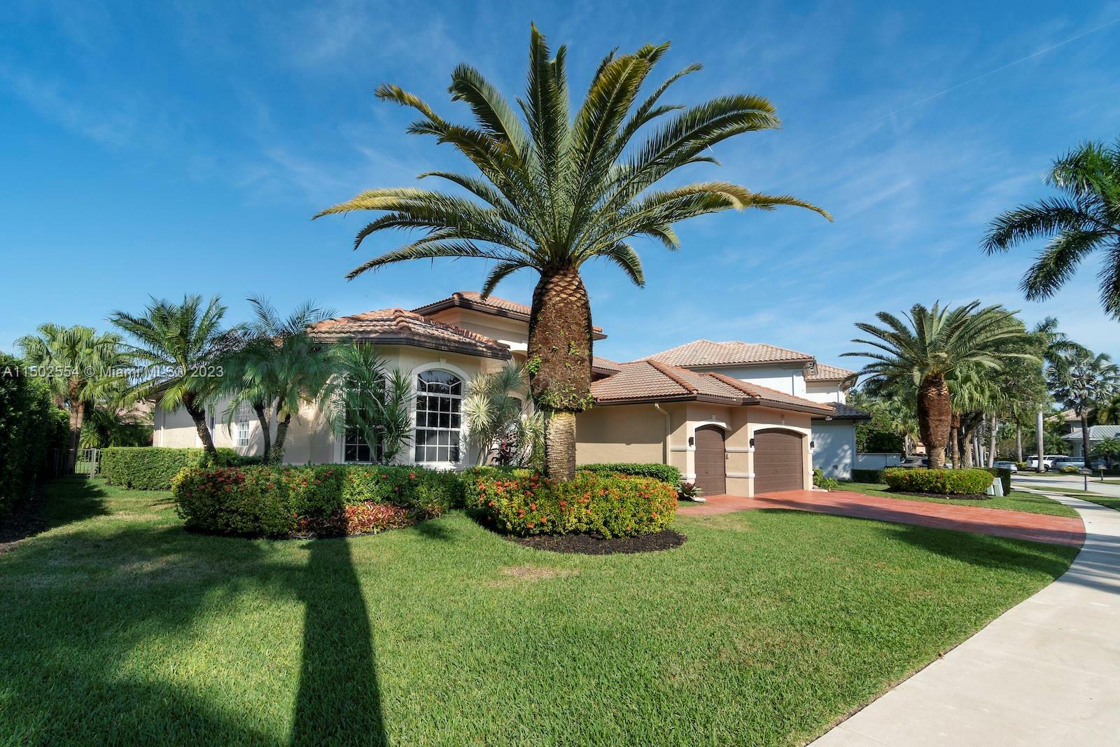 Property Photo:  771 Leigh Palm Ave  FL 33324 