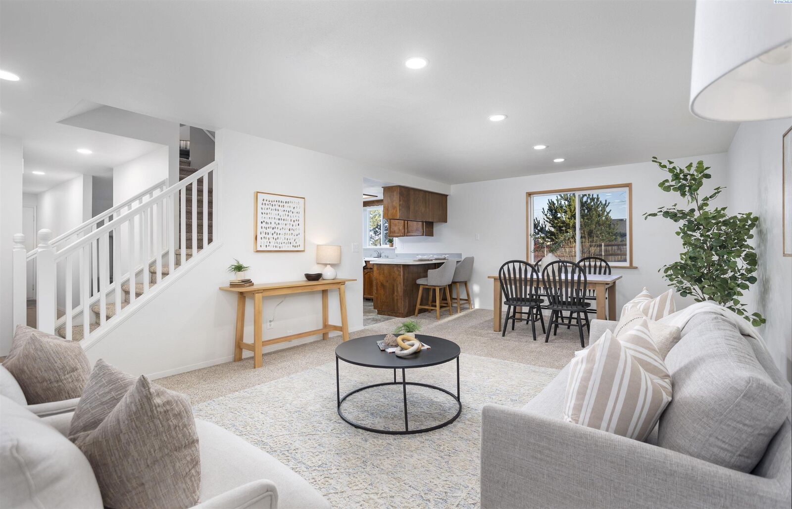 Property Photo:  5001 S Dayton Place  WA 99337 
