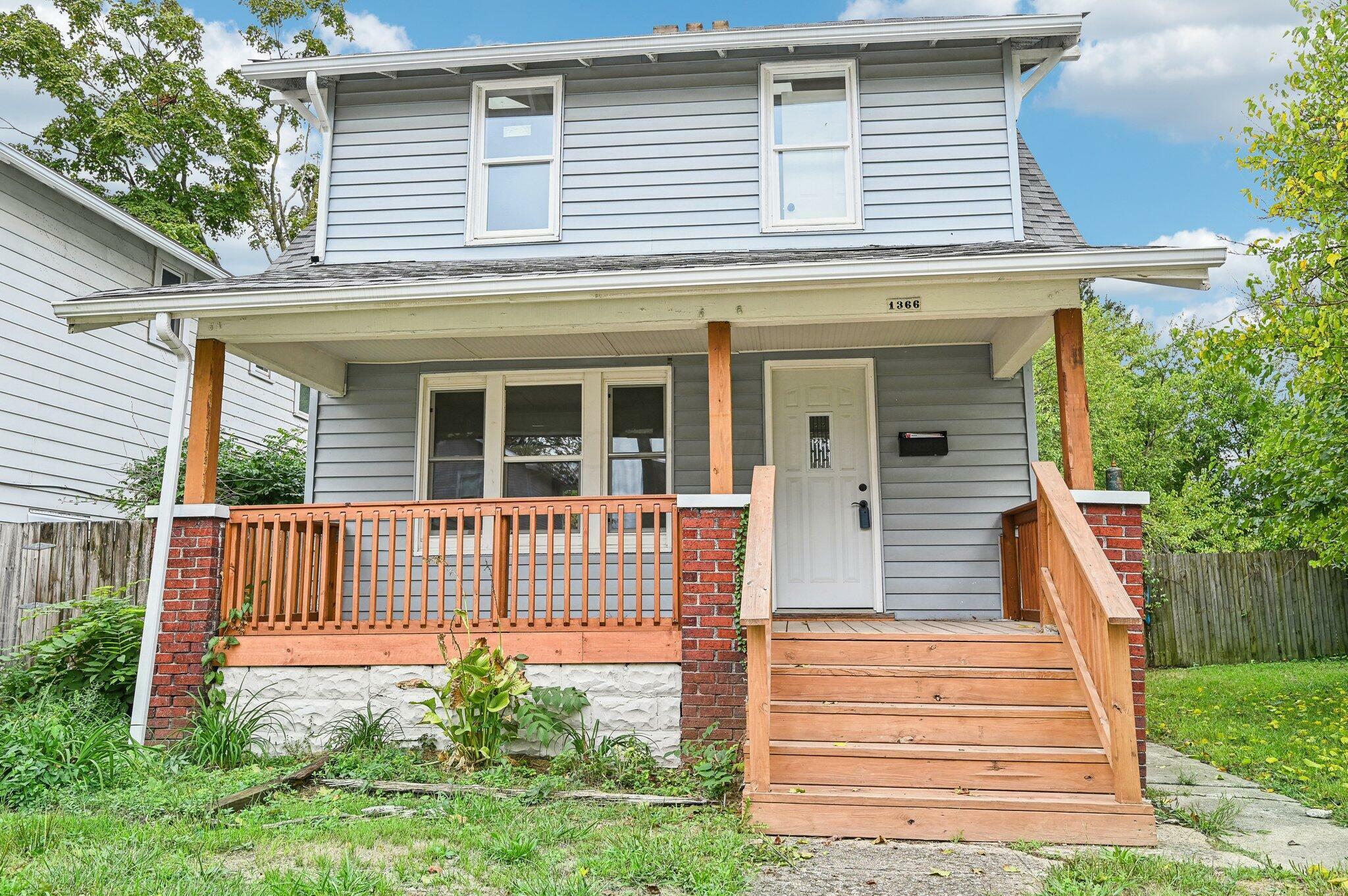 Property Photo:  1366 Oakwood Avenue  OH 43206 