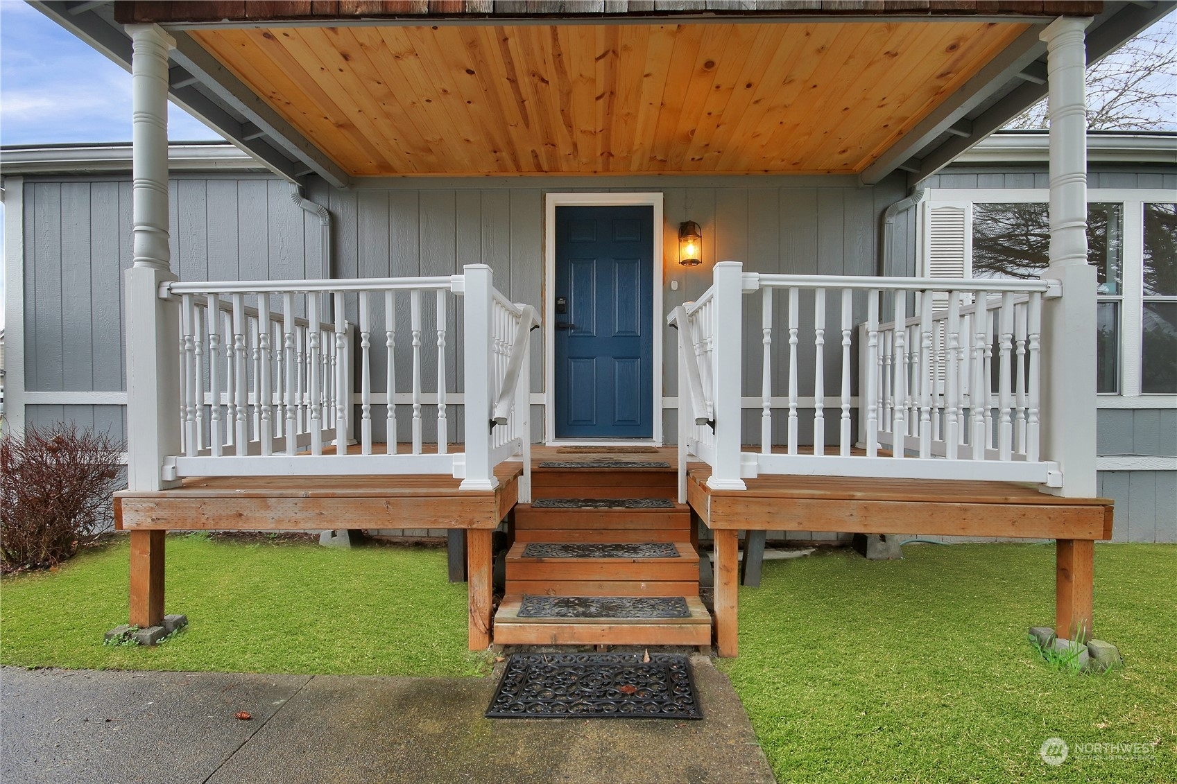 Property Photo:  251 Stanley Avenue  WA 98001 