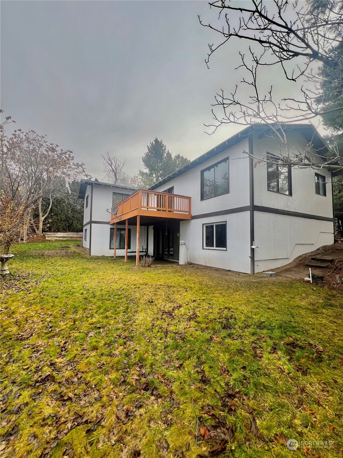 Property Photo:  527 N Ash  WA 98841 