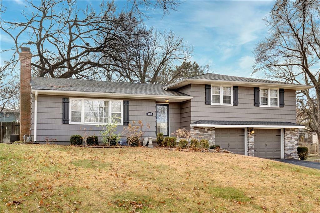 Property Photo: 6817 W 65th Terrace KS 66202