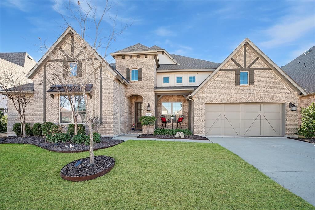Property Photo: 9904 Boulder Ridge Bend TX 75068