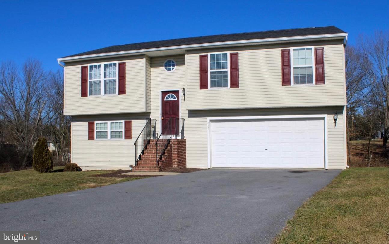 Property Photo: 636 Ford Circle WV 25428