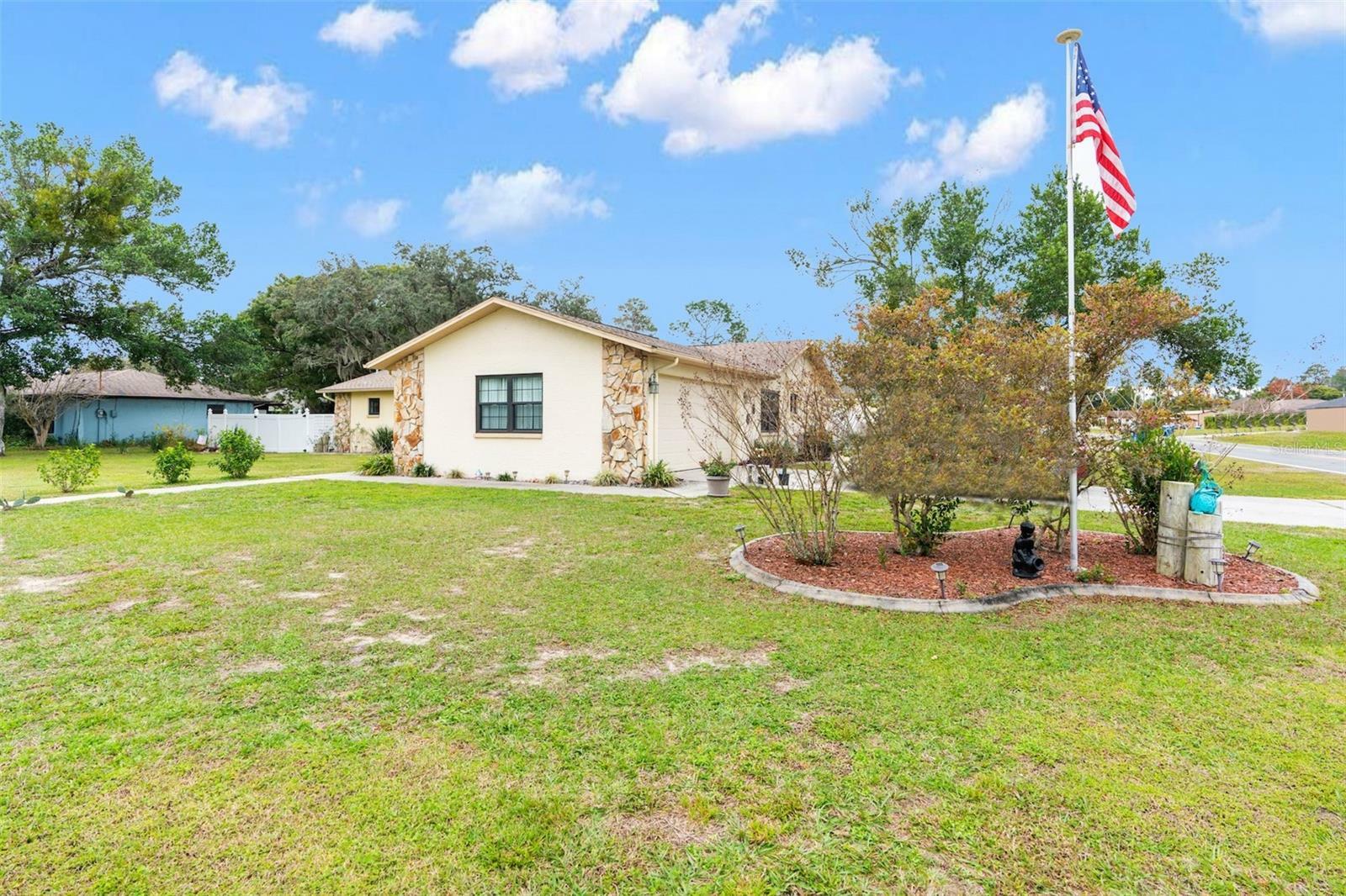 Property Photo:  3230 Coronet Court  FL 34609 