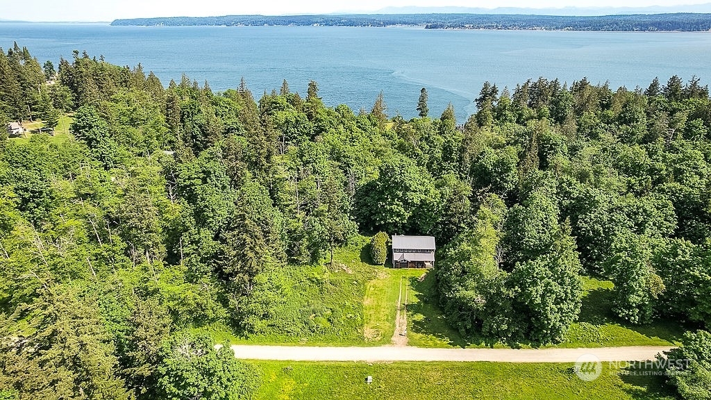 Property Photo:  96 F Tulalip Way  WA 98206 