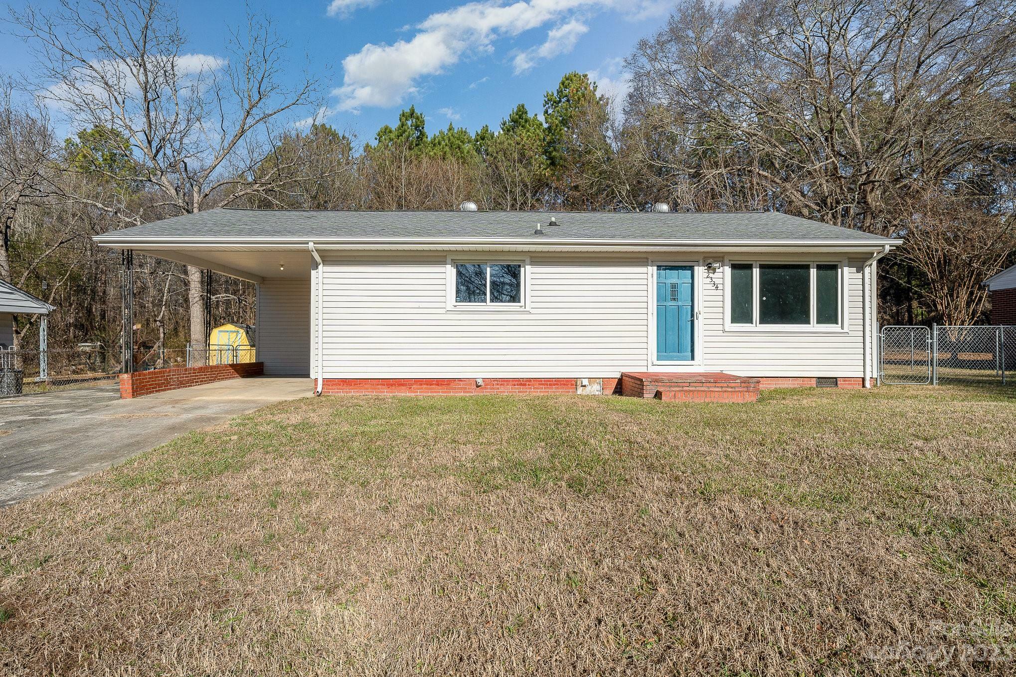 Property Photo:  2334 Sedgefield Drive  NC 28052 