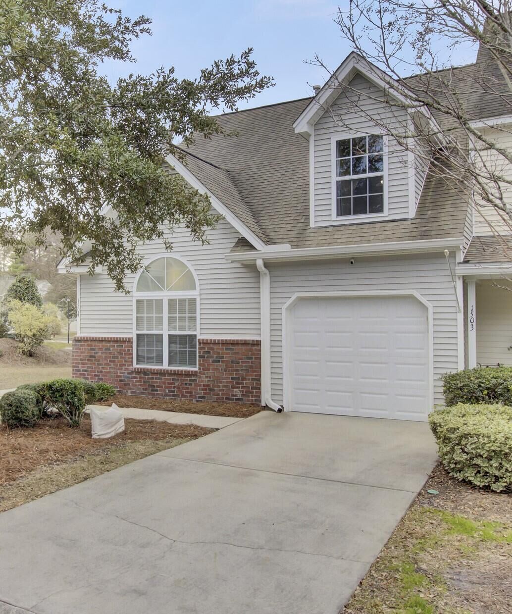 Property Photo: 1504 Yellow Hawthorn Circle SC 29483