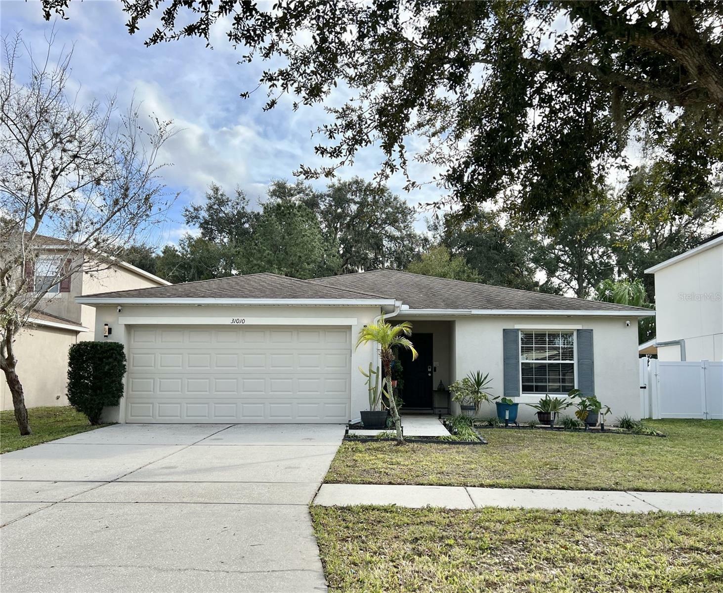 Property Photo:  31010 Mandolin Cay Ave  FL 33543 