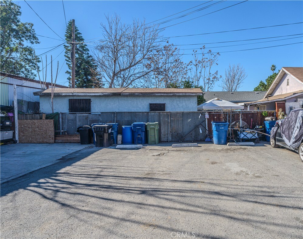Property Photo:  5915 Compton Avenue  CA 90001 