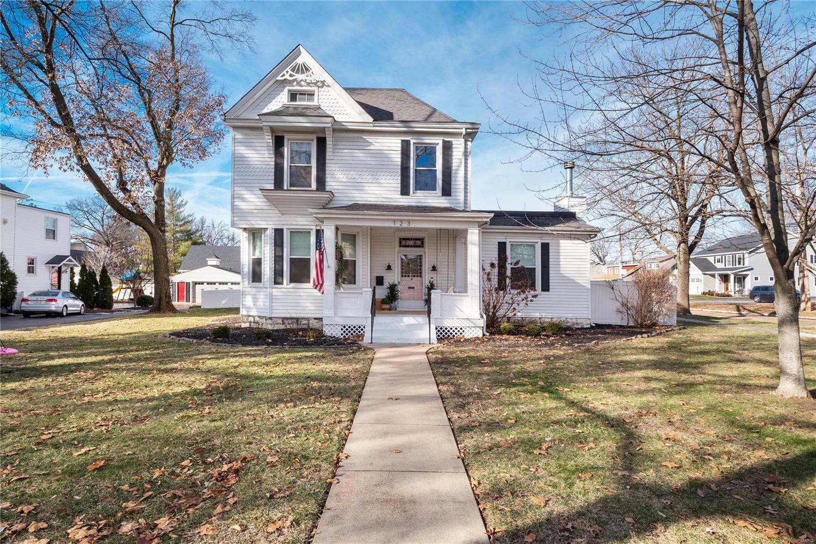 Property Photo:  123 N Harrison Avenue  MO 63122 