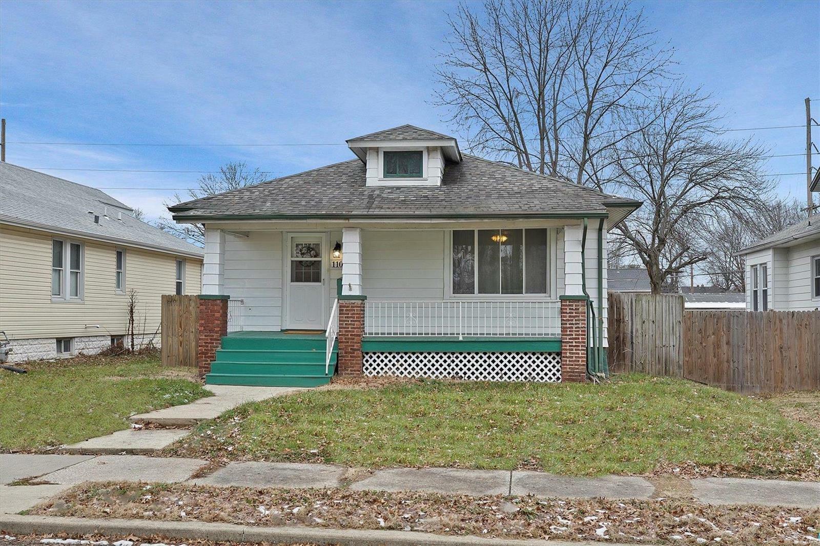 Property Photo:  1109 N Charles Street  IL 62221 