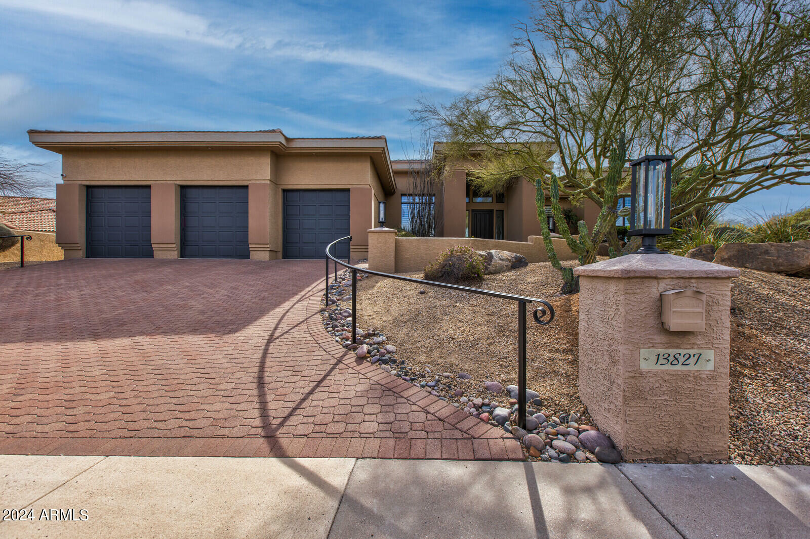 Property Photo:  13827 N Sunset Drive  AZ 85268 