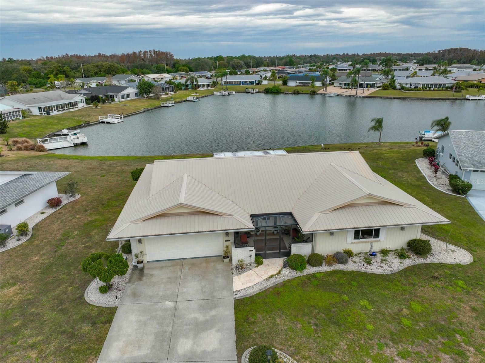 Property Photo:  1805 Burlington Circle  FL 33573 