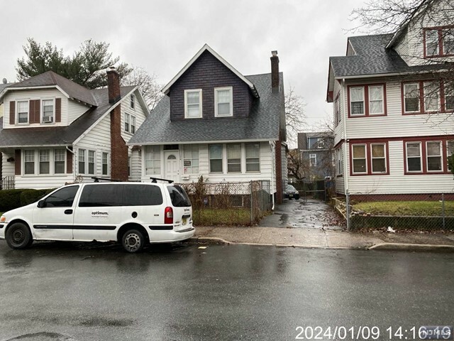 Property Photo:  174 Shephard Avenue  NJ 07112 