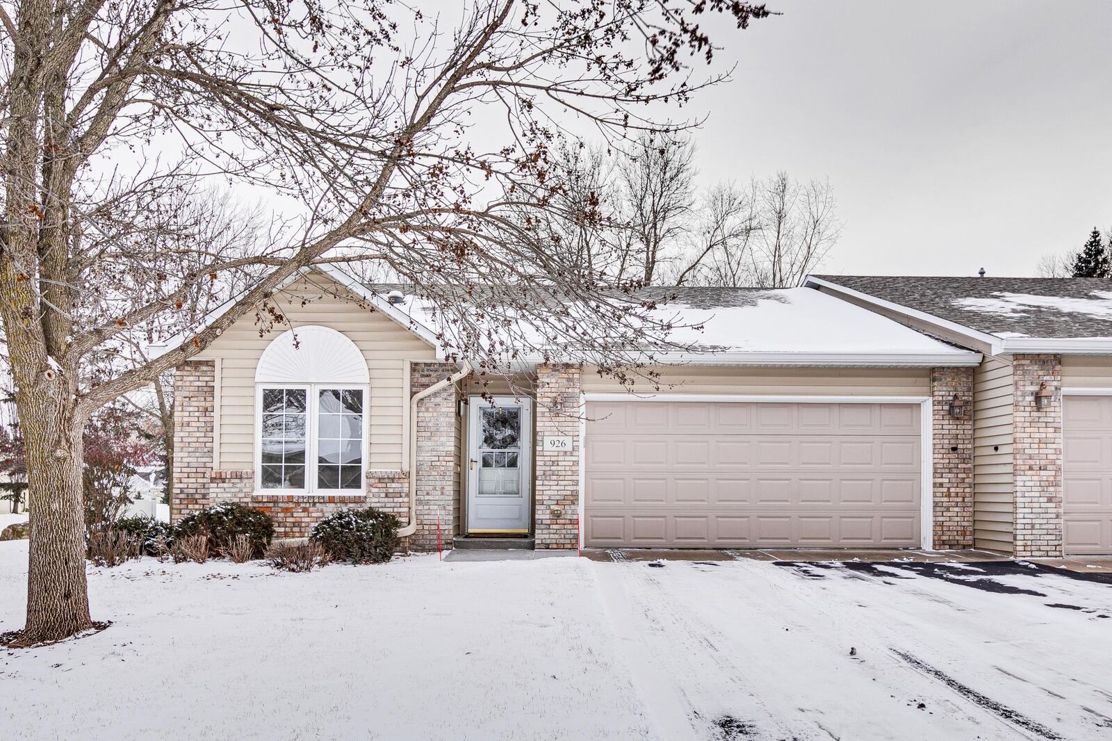 Property Photo: 926 Evergreen Court MN 55127