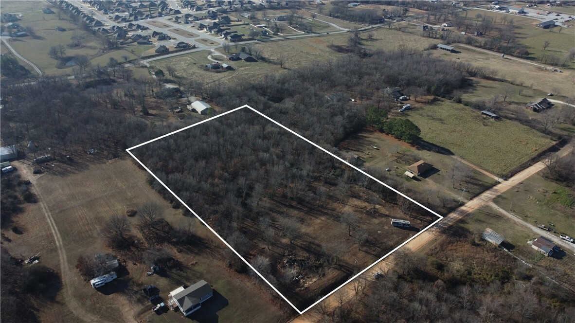 Property Photo:  18983 Old Springtown Road  AR 72734 