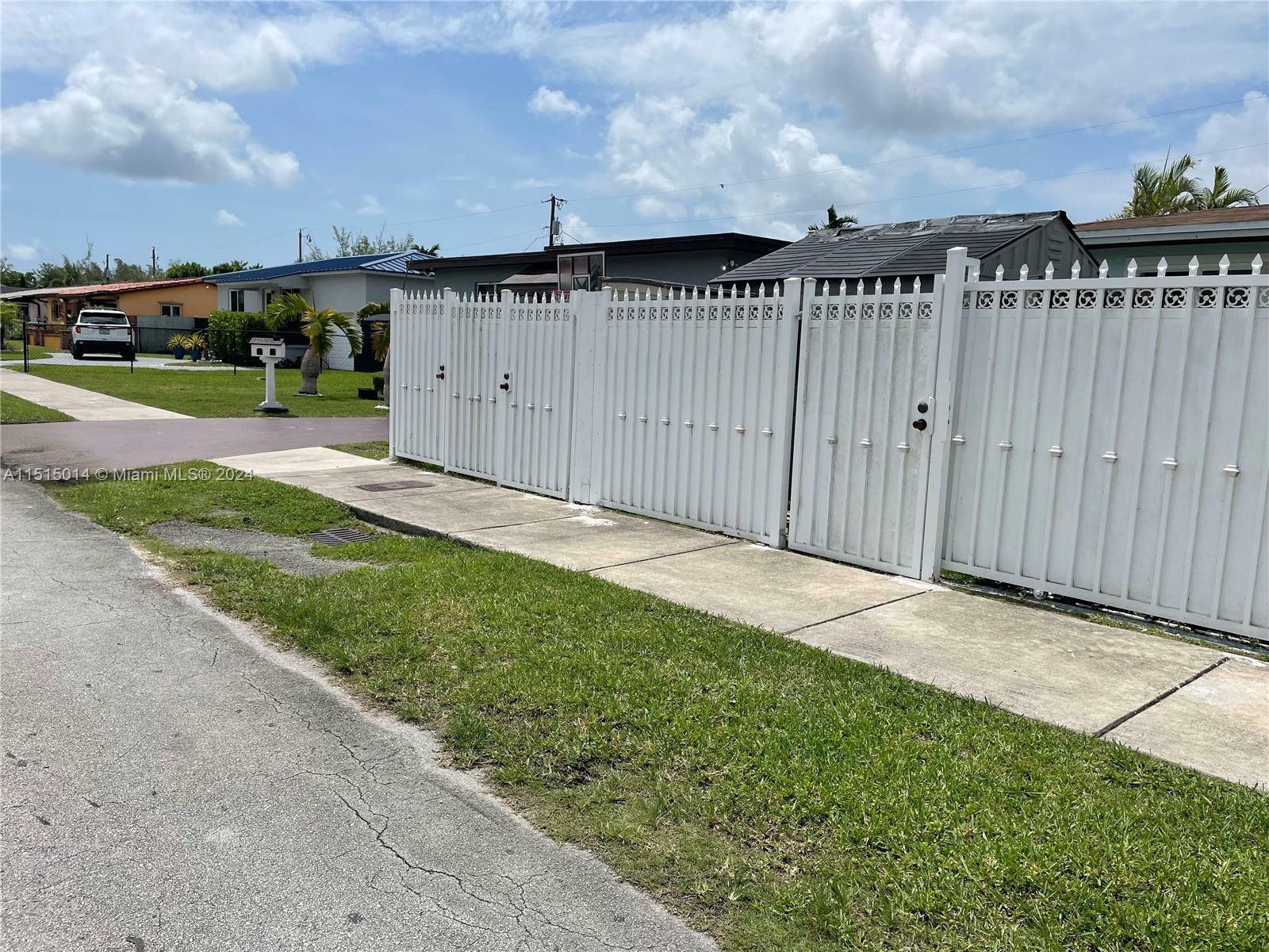 Property Photo:  4365 SW 83rd Ave 2  FL 33155 