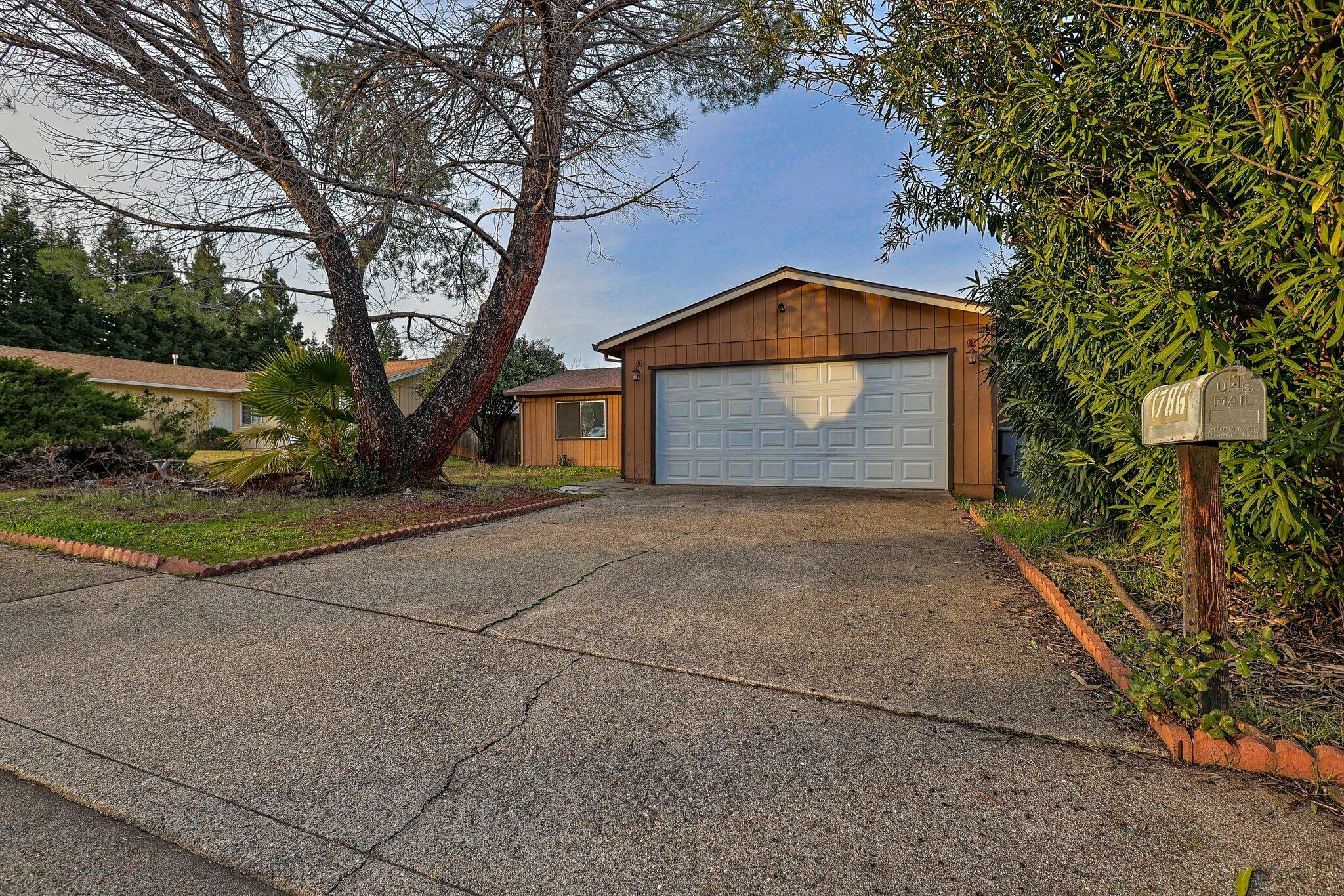 1786 Lazelle Court  Redding CA 96002 photo