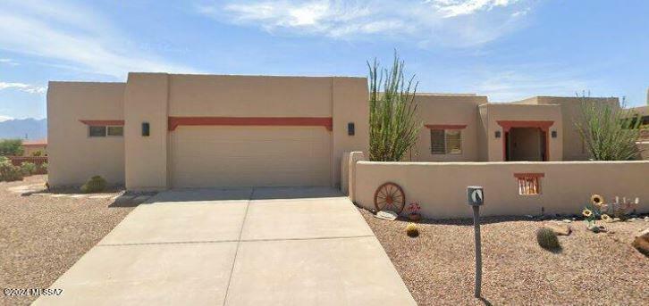 Property Photo:  995 W Placita Novilunio  AZ 85614 