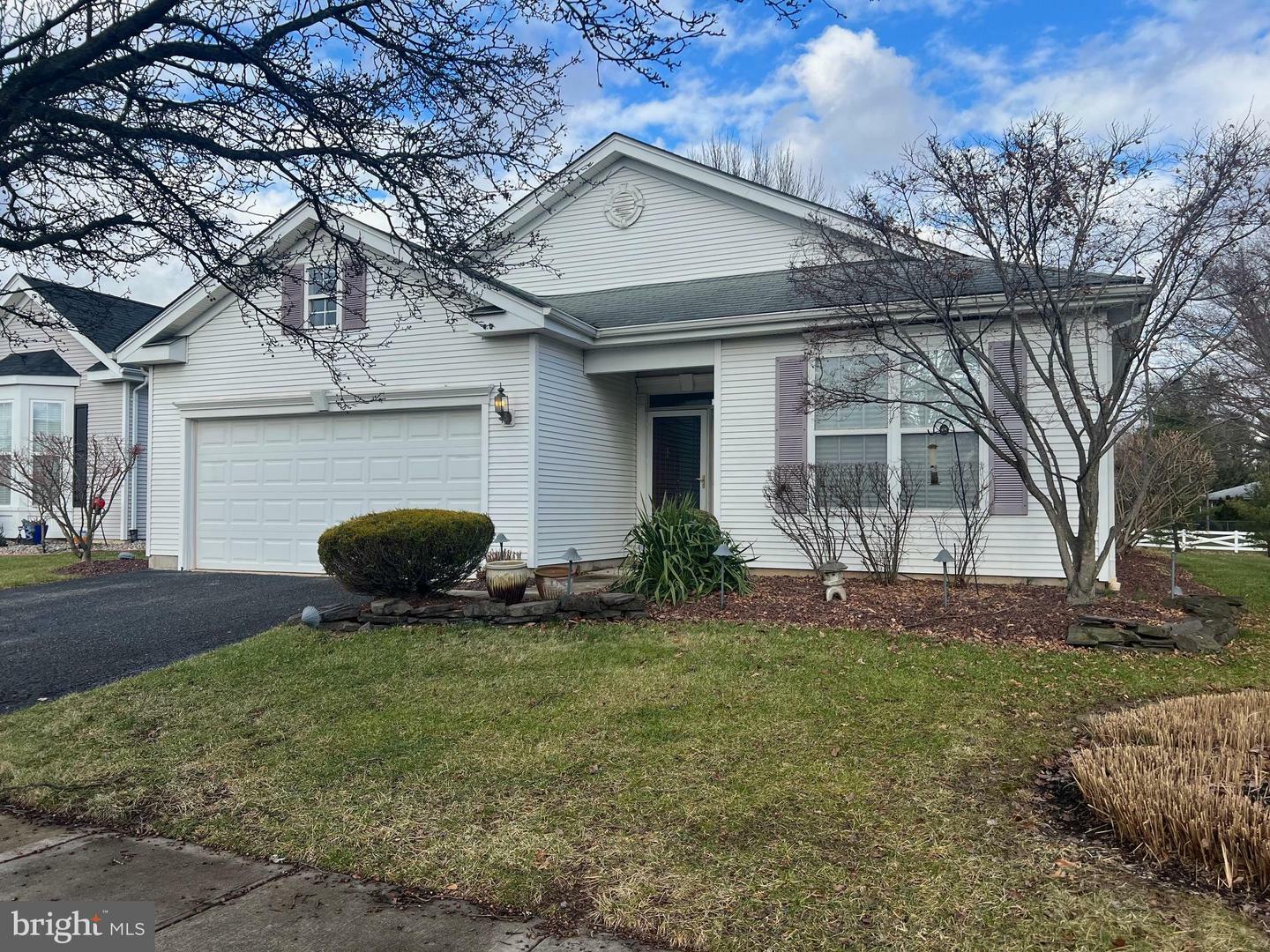 Property Photo:  36 Bunker Hill Drive  NJ 08501 