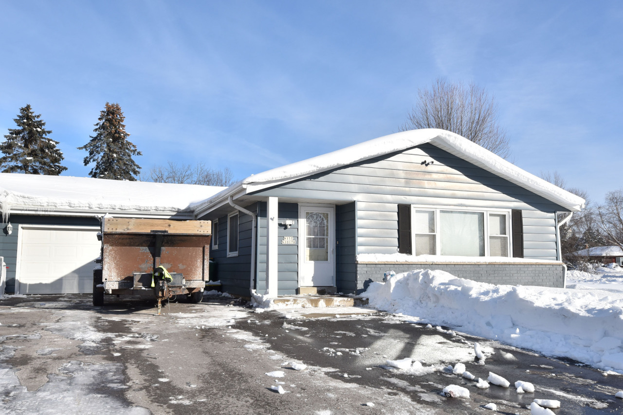 Property Photo:  W157n10178 Mohawk Dr  WI 53022 