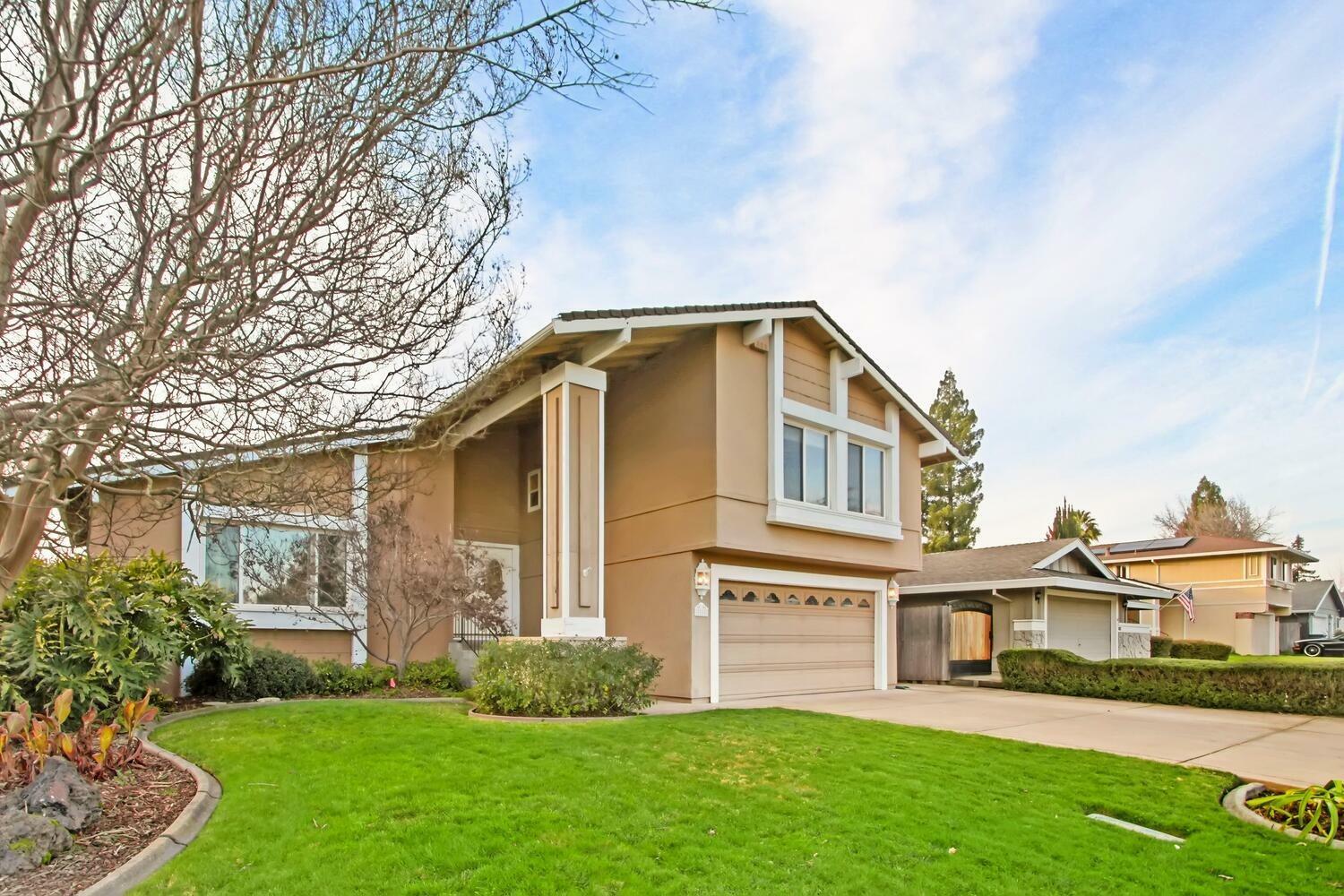 Property Photo:  8008 Garry Oak Drive  CA 95610 