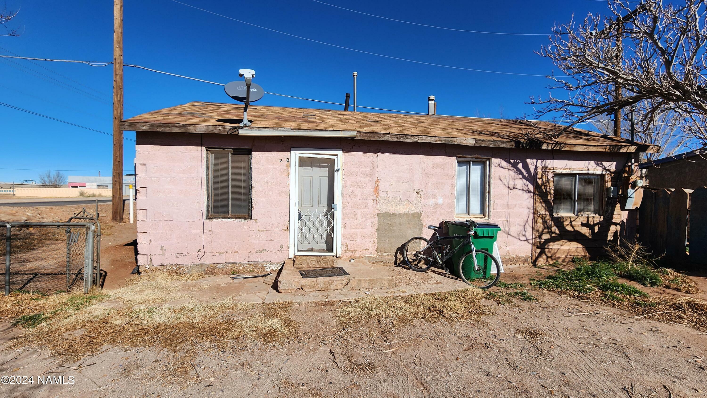 Property Photo:  900 E 1st Street  AZ 86047 