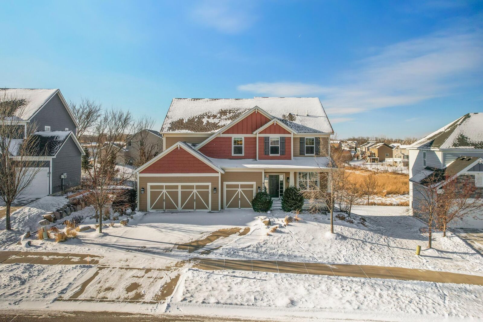 Property Photo:  9198 Lakeside Drive  MN 55386 