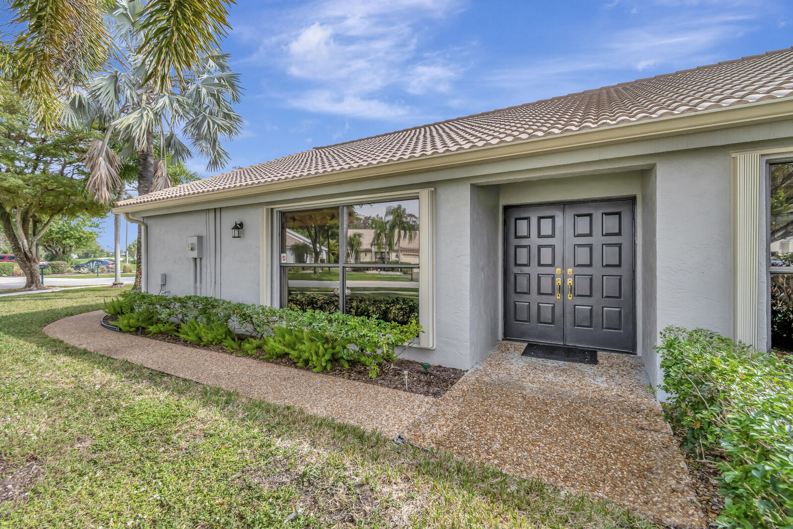 Property Photo: 11104 Highland Circle FL 33428