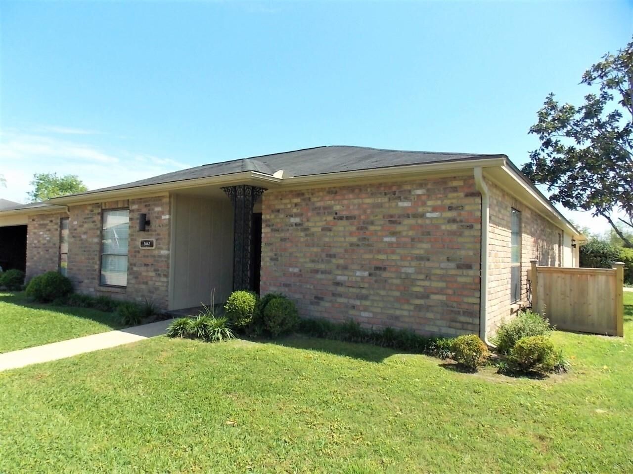 Property Photo:  5662 Longwood St.  TX 77707 