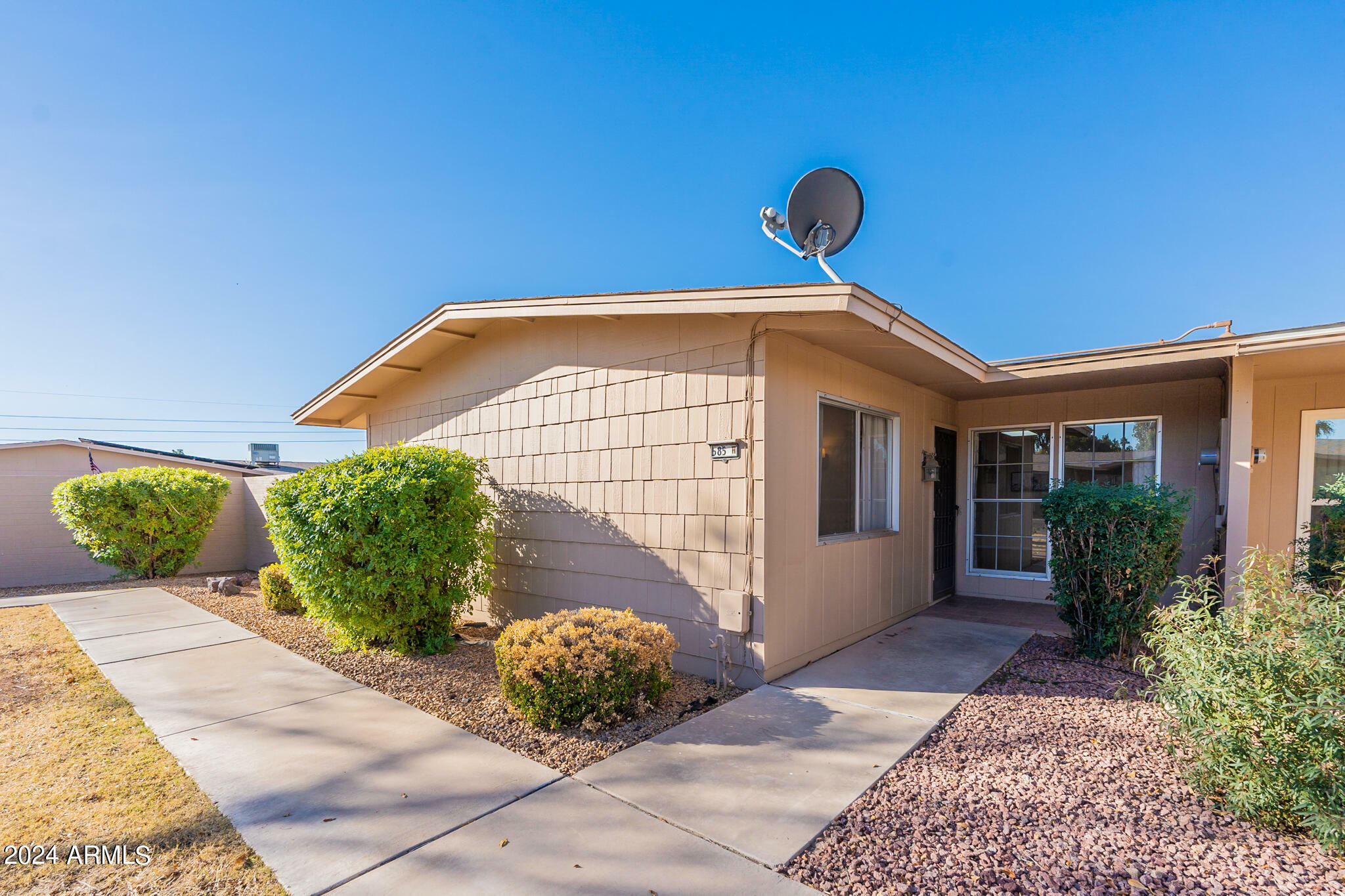 Property Photo: 10585 W Palmeras Drive H AZ 85373