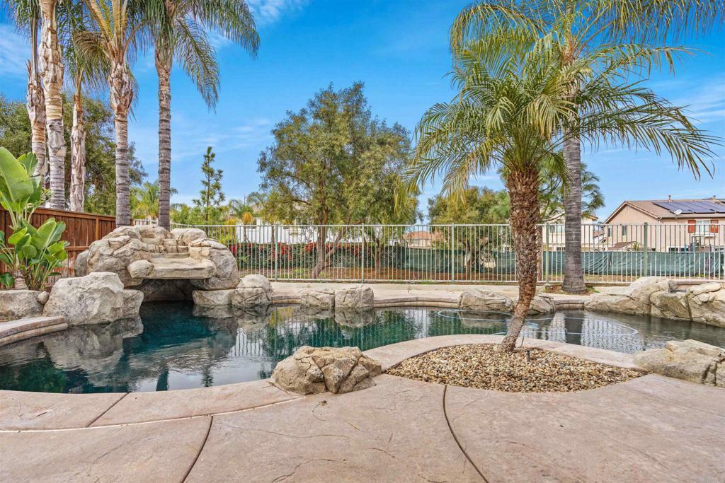 Property Photo:  33723 Shamrock Lane  CA 92563 