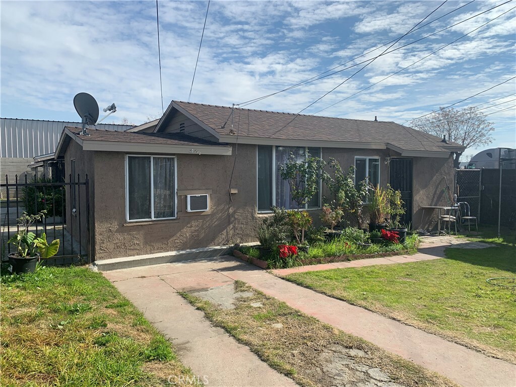 10931 Kadota Avenue  Pomona CA 91766 photo