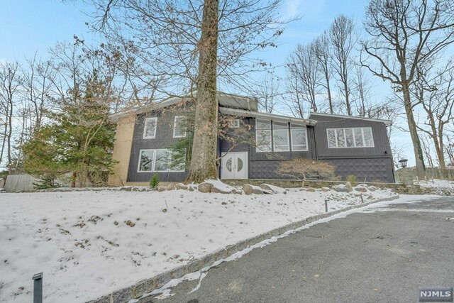 Property Photo: 643 Primrose Lane NJ 07675