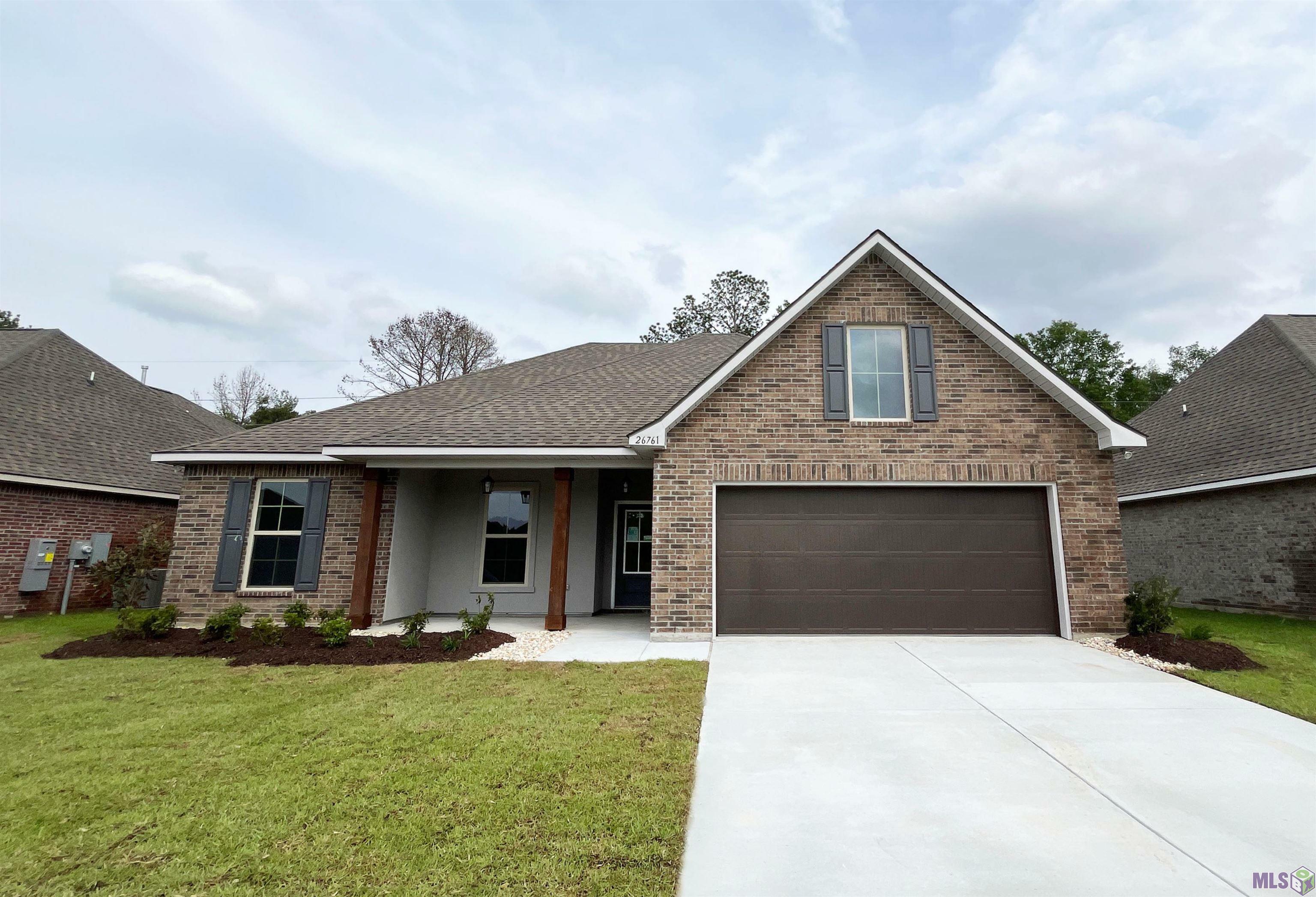 Property Photo: 26761 Elmcrest Dr LA 70726