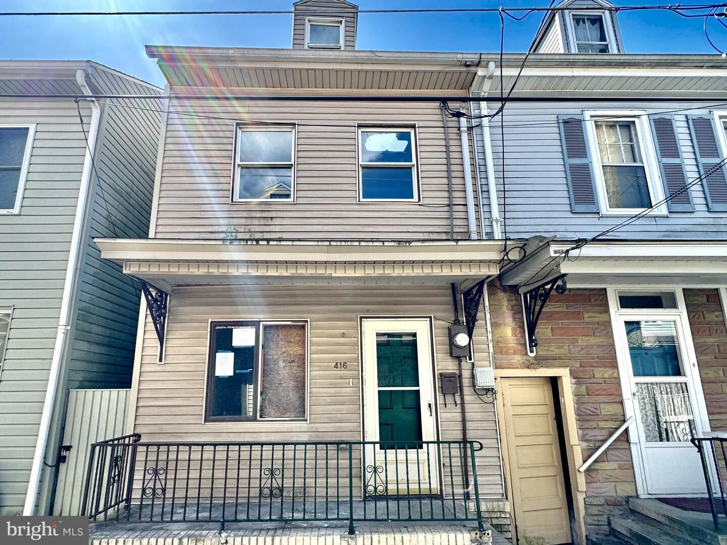 Property Photo: 416 W Mount Vernon Street PA 17976