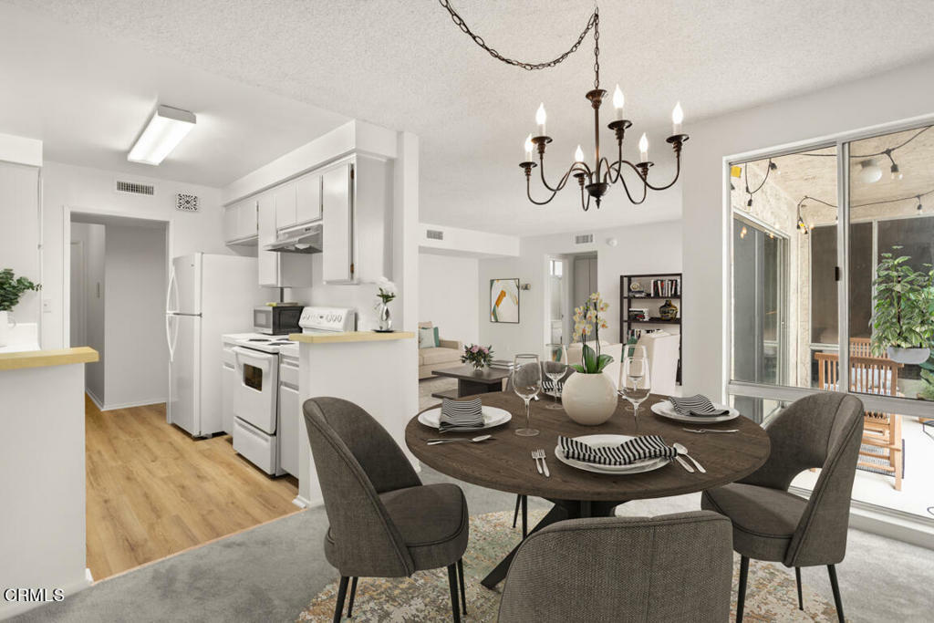 Property Photo: 528 N Jackson Street 207 CA 91206