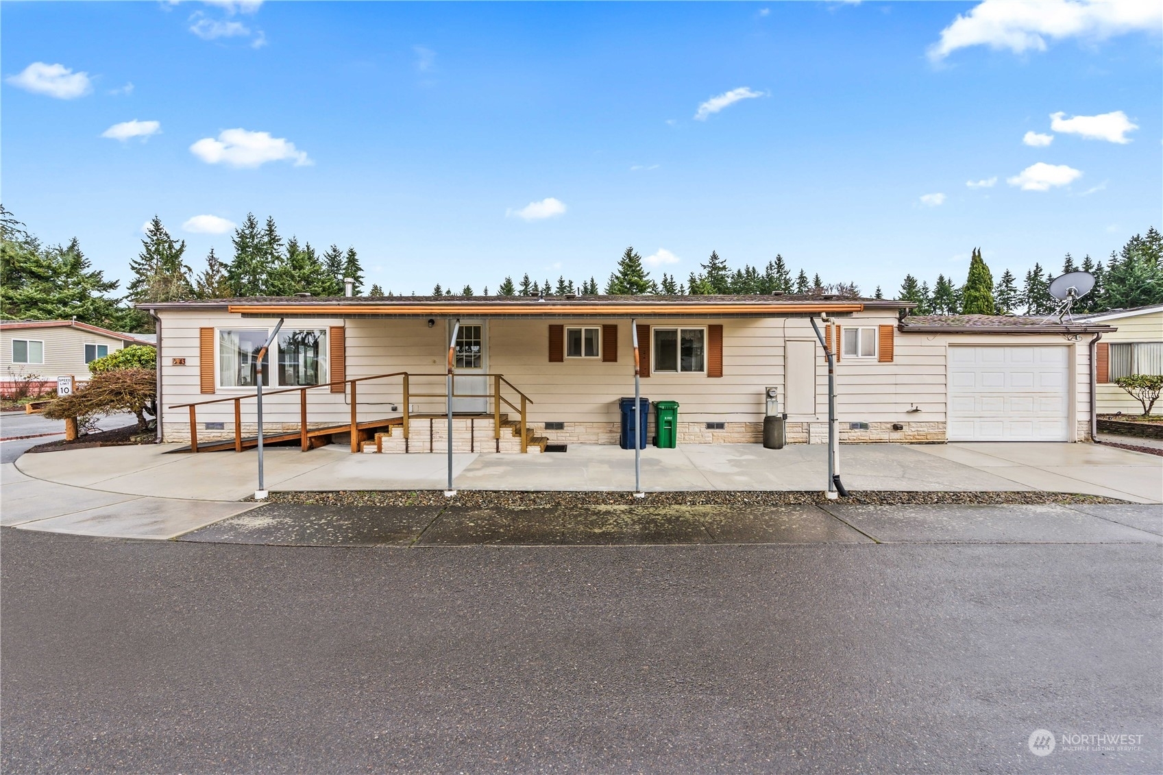 Property Photo:  2500 S 370th Street 43  WA 98003 