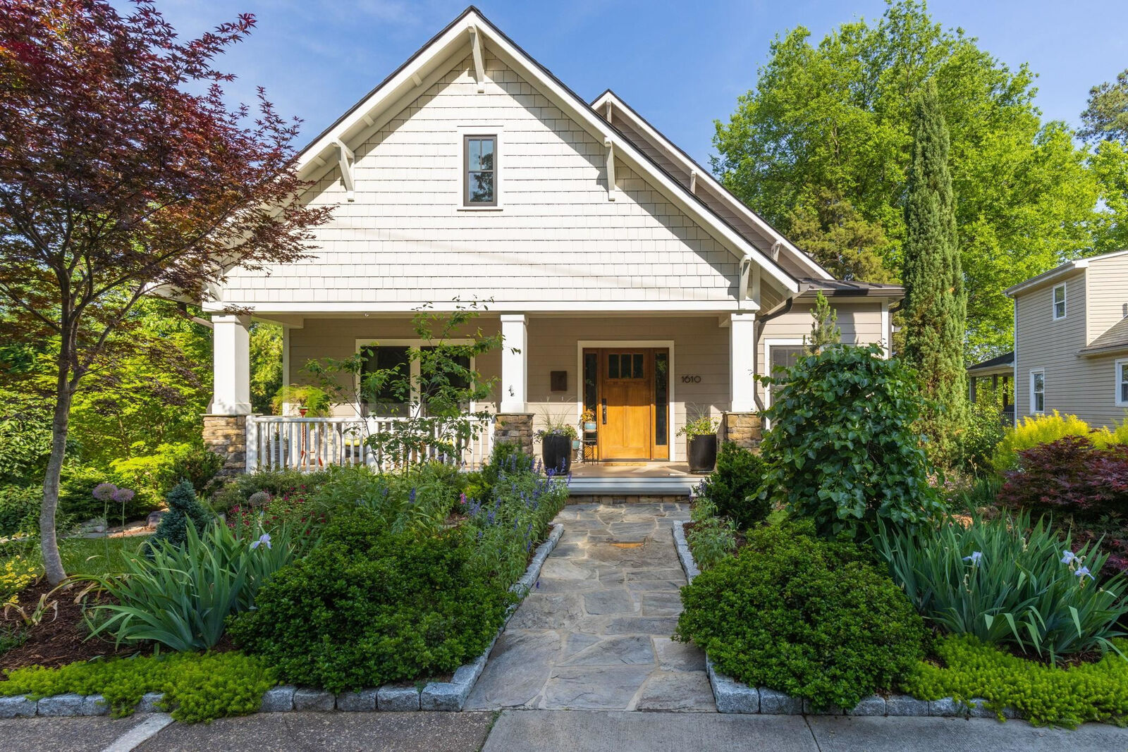 Property Photo: 1610 Bickett Boulevard NC 27608
