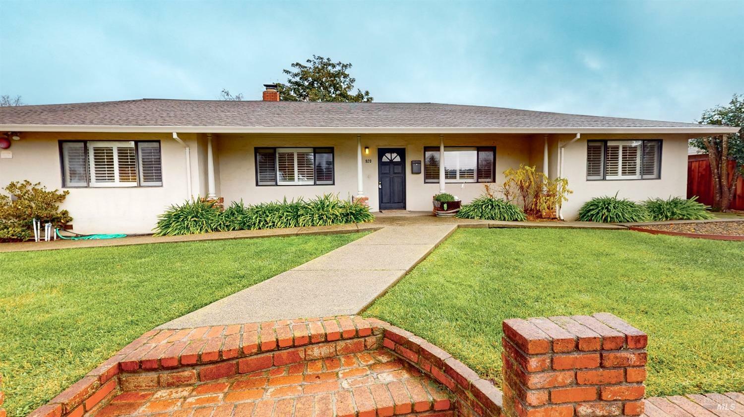 Property Photo:  920 Baird Road  CA 95409 