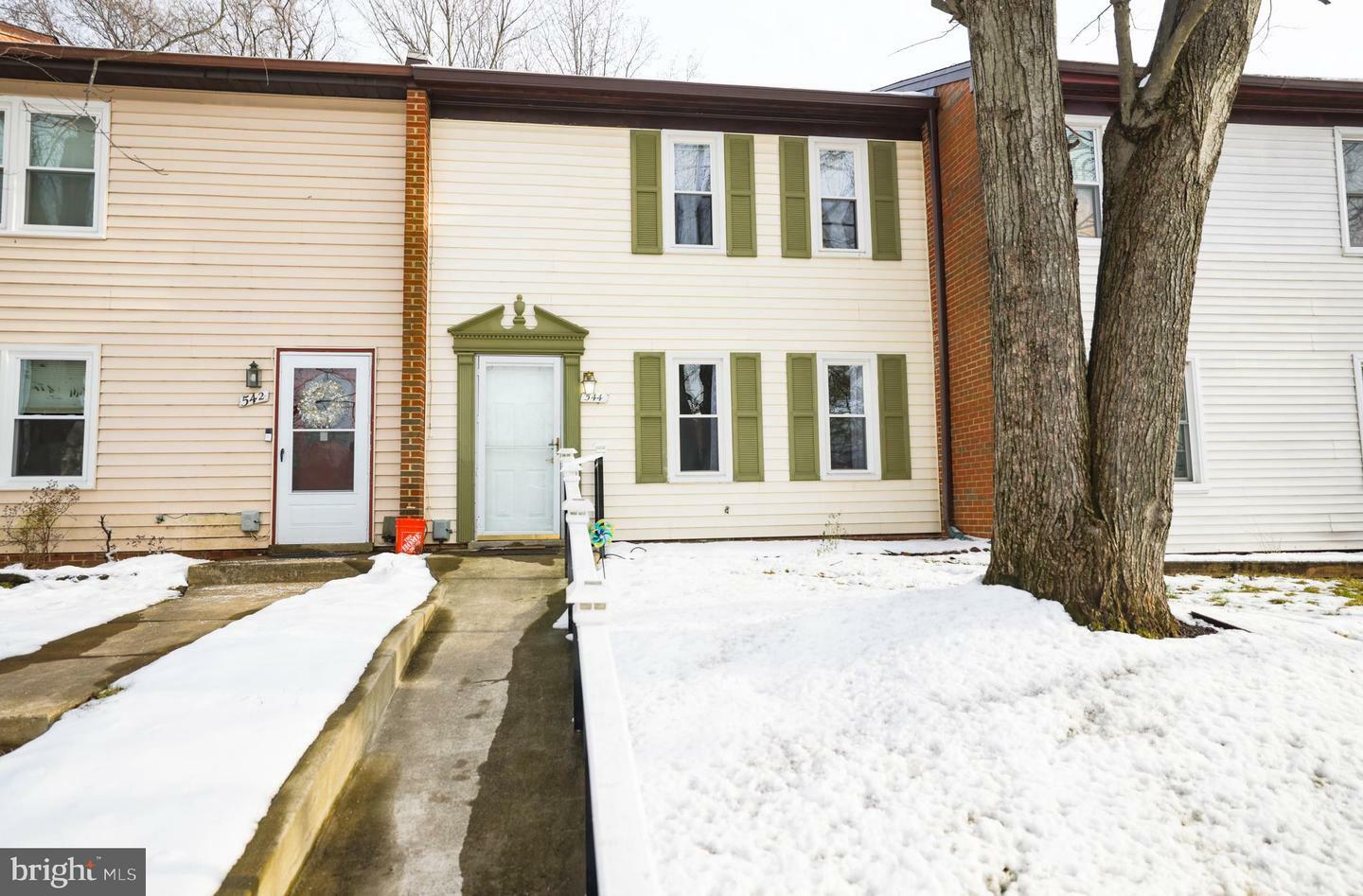 Property Photo:  544 Crestwood Street SW  VA 20175 