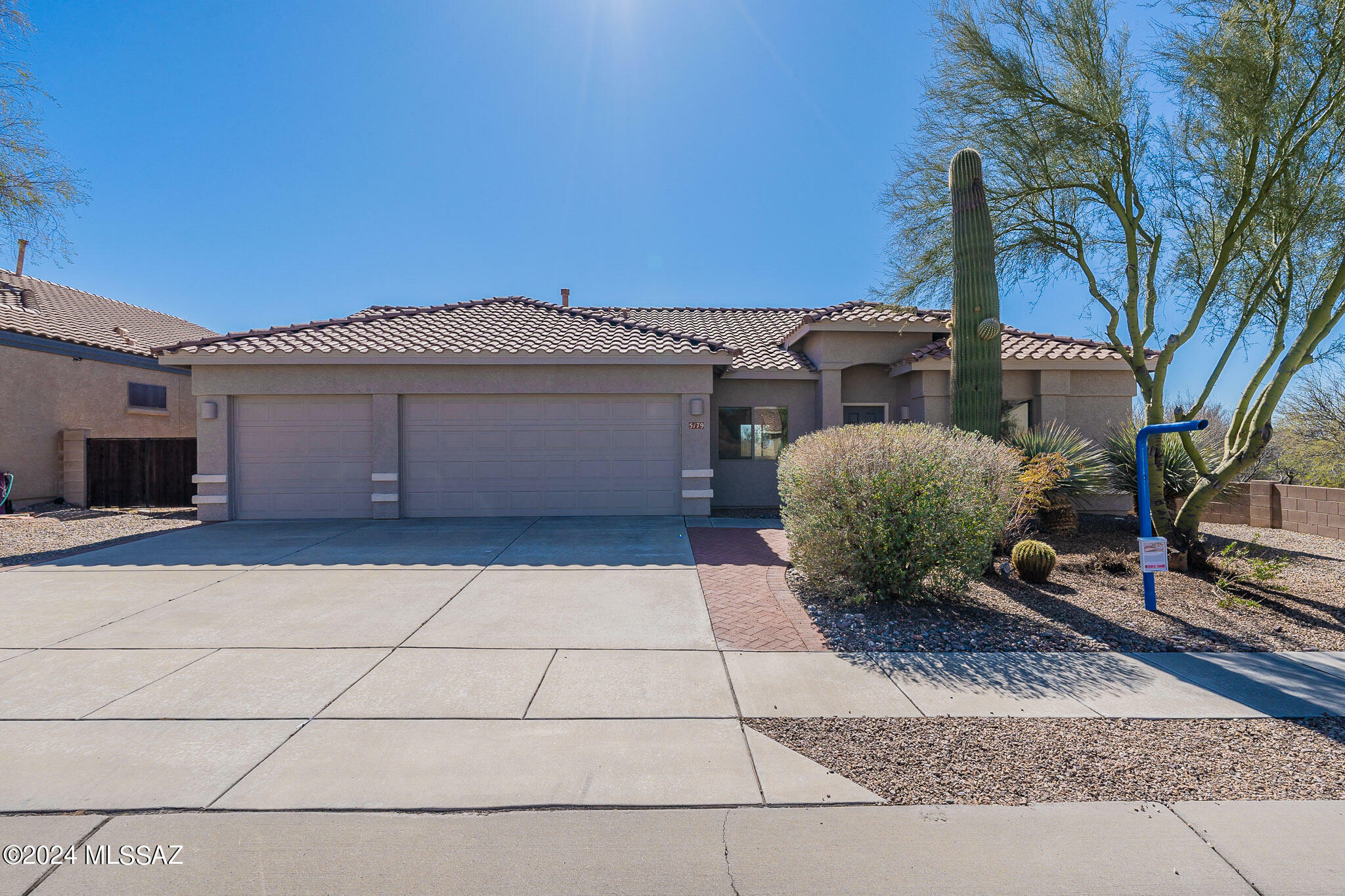 Property Photo: 5179 W Wild Burro Spring Drive AZ 85658