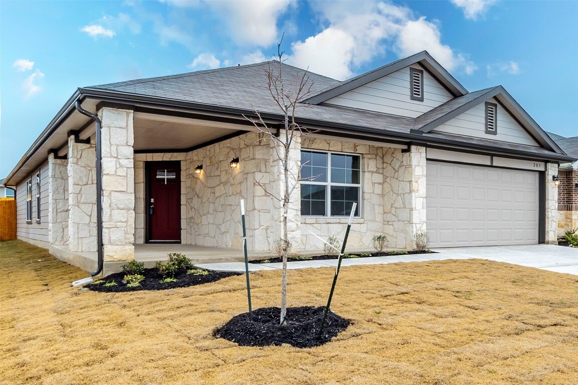 Property Photo: 203 James River Drive TX 78634