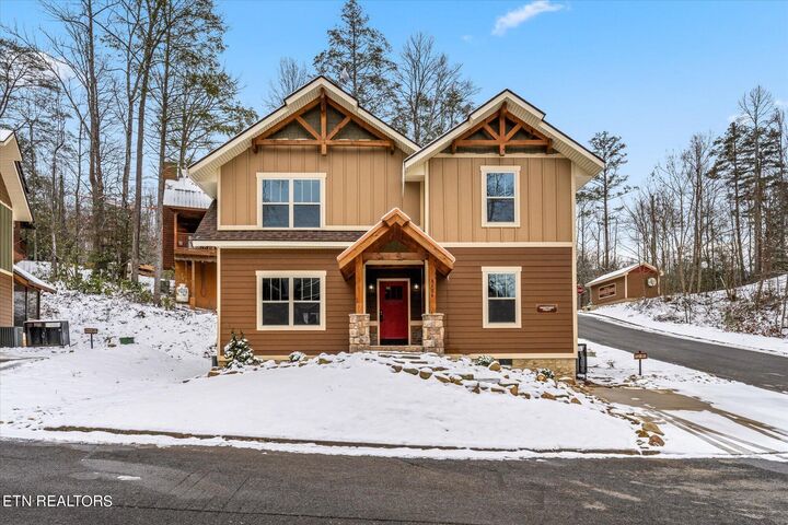 Property Photo: 1104 Anastasia Way TN 37738